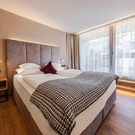 Stoeres - Active Wellbeing Hotel San Cassiano (Badia)