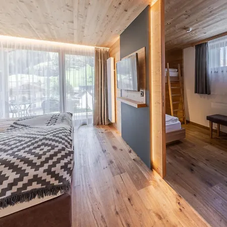 Hotel Stoeres - Active Wellbeing San Cassiano (Badia)