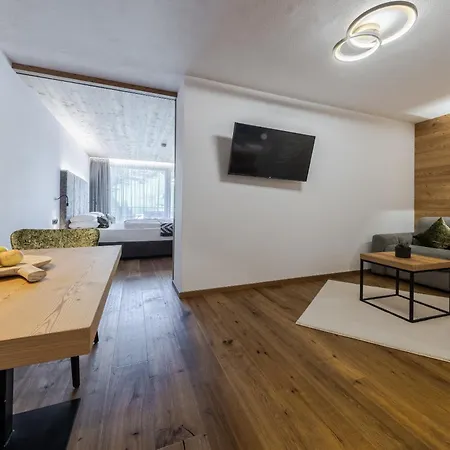 Stoeres - Active Wellbeing Hotel San Cassiano (Badia)