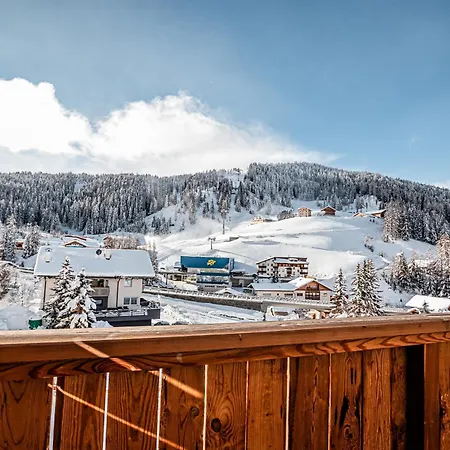 Stoeres - Active Wellbeing San Cassiano (Badia)