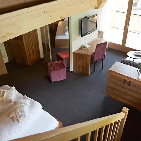 Hotel Stoeres - Active Wellbeing 3*