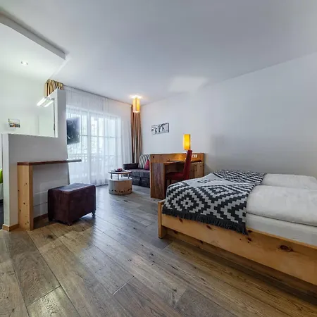 Stoeres - Active Wellbeing 3* St. Kassian