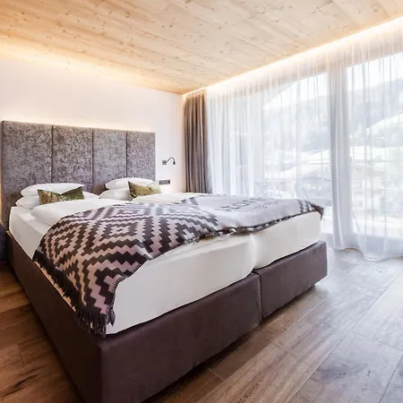 Hotel Stoeres - Active Wellbeing