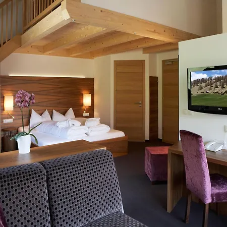 Hotel Stoeres - Active Wellbeing 3*